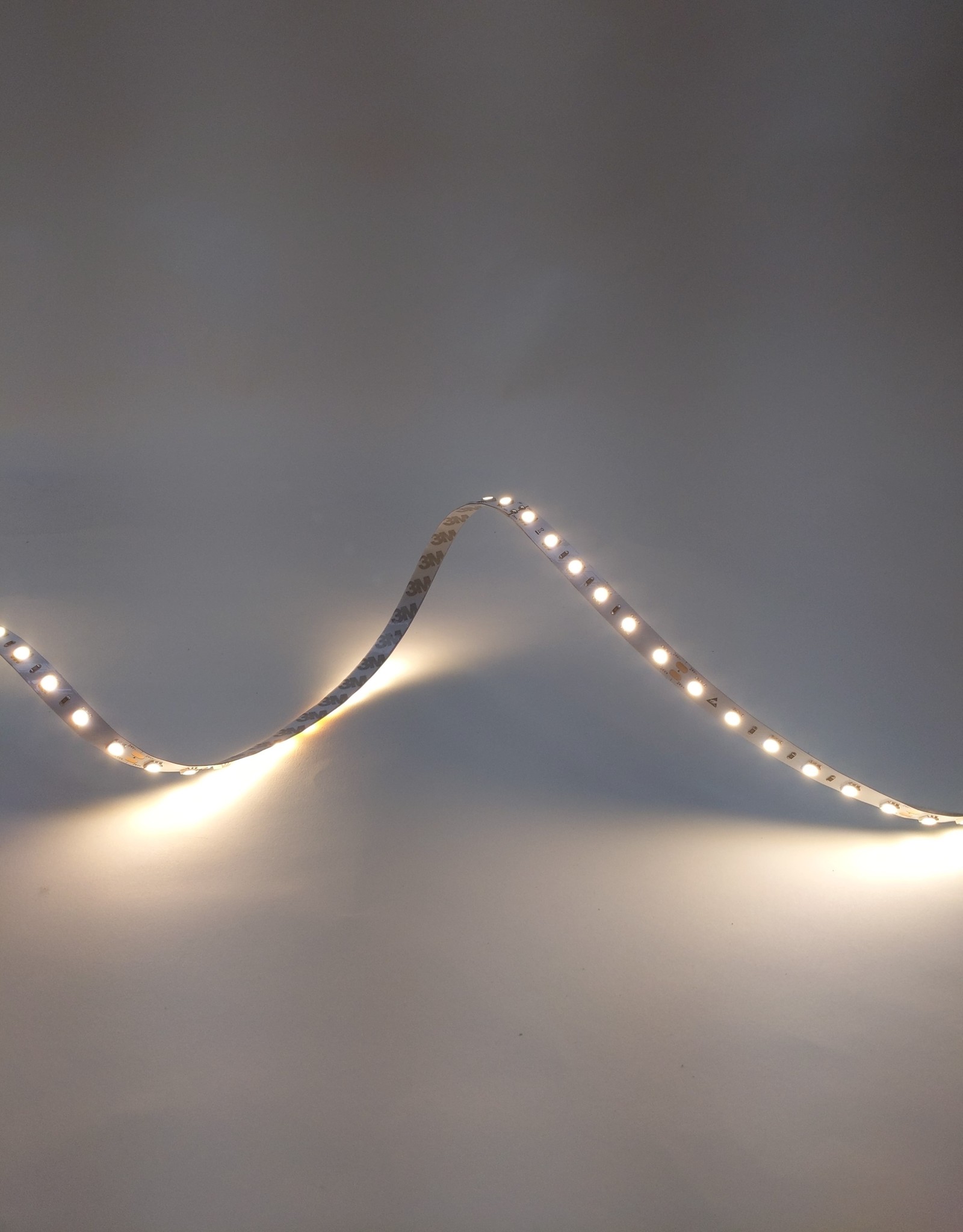 LedLed VARO led strip | 14,4W/m | 3000k | 24V | 5m | 10mm