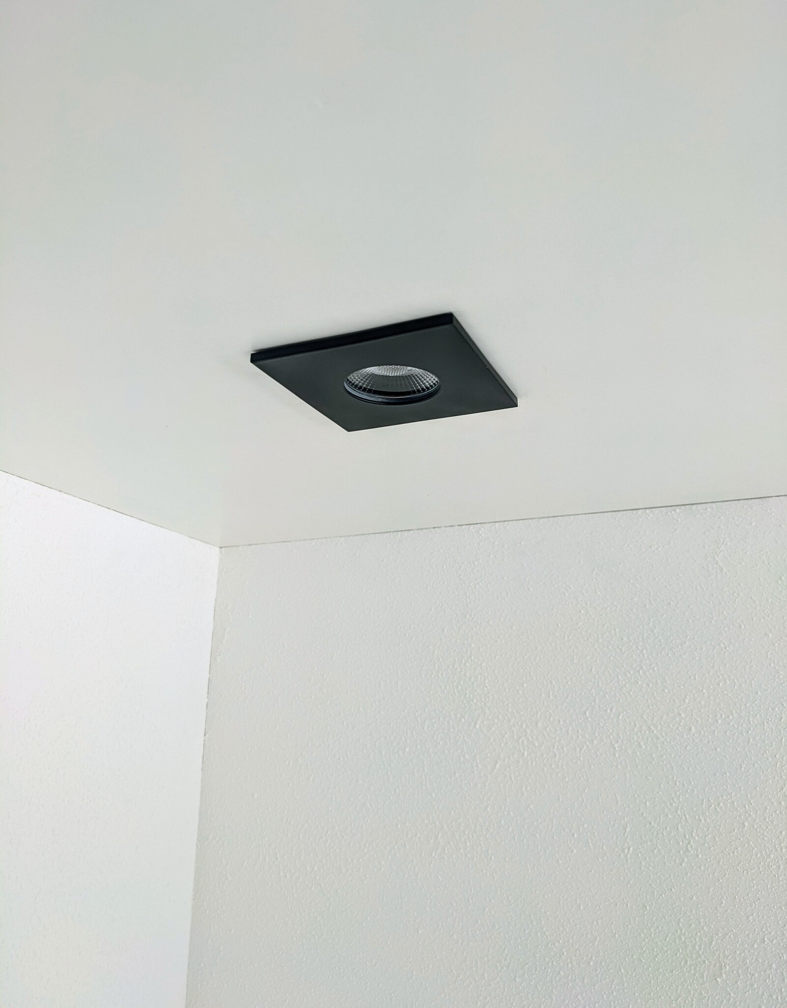 LedLed VEDDY led spot vierkant zwart dimbaar IP65