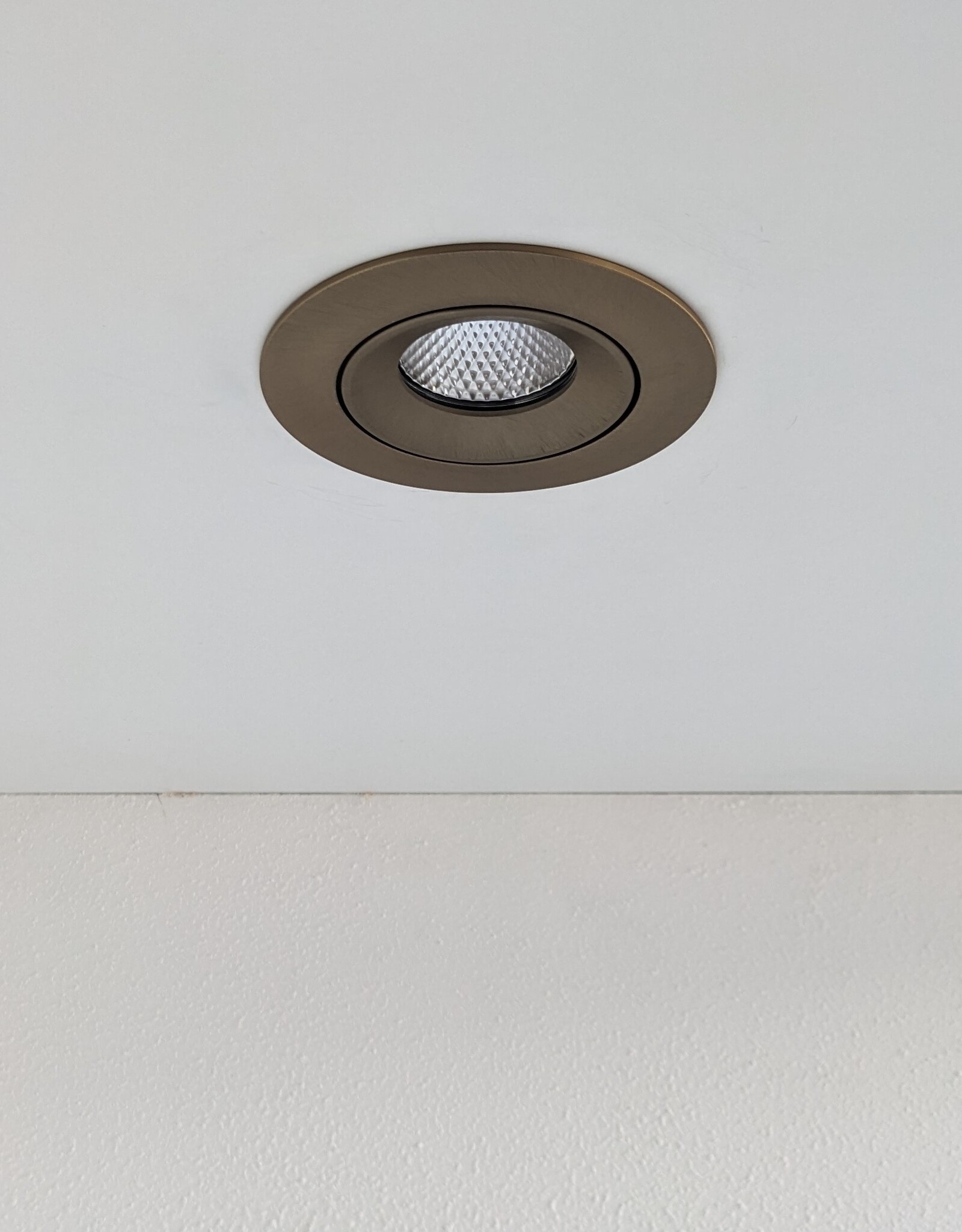 LedLed ADDY led kantelspot rond brons dimbaar - Pro reflector