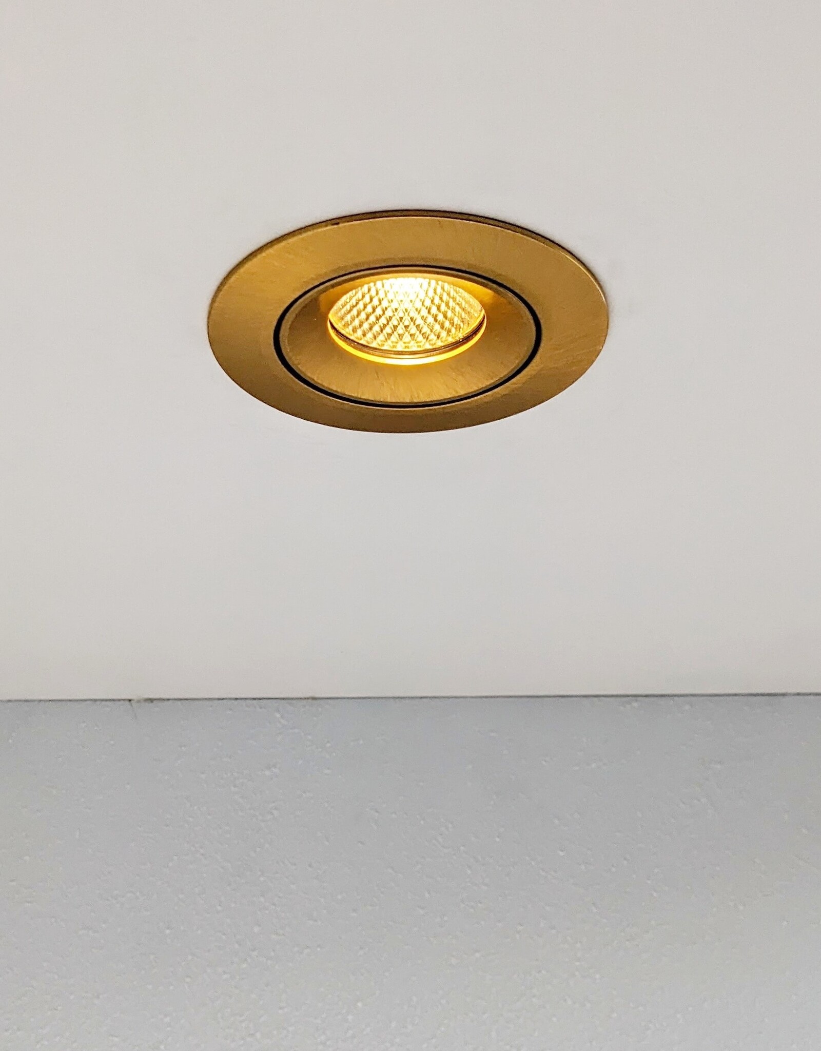 LedLed ADDY led kantelspot rond goud dimbaar - Pro reflector
