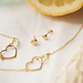 Beloro Jewels Della Spiga Giulietta clous d'oreilles en or 9 carats avec le coeur