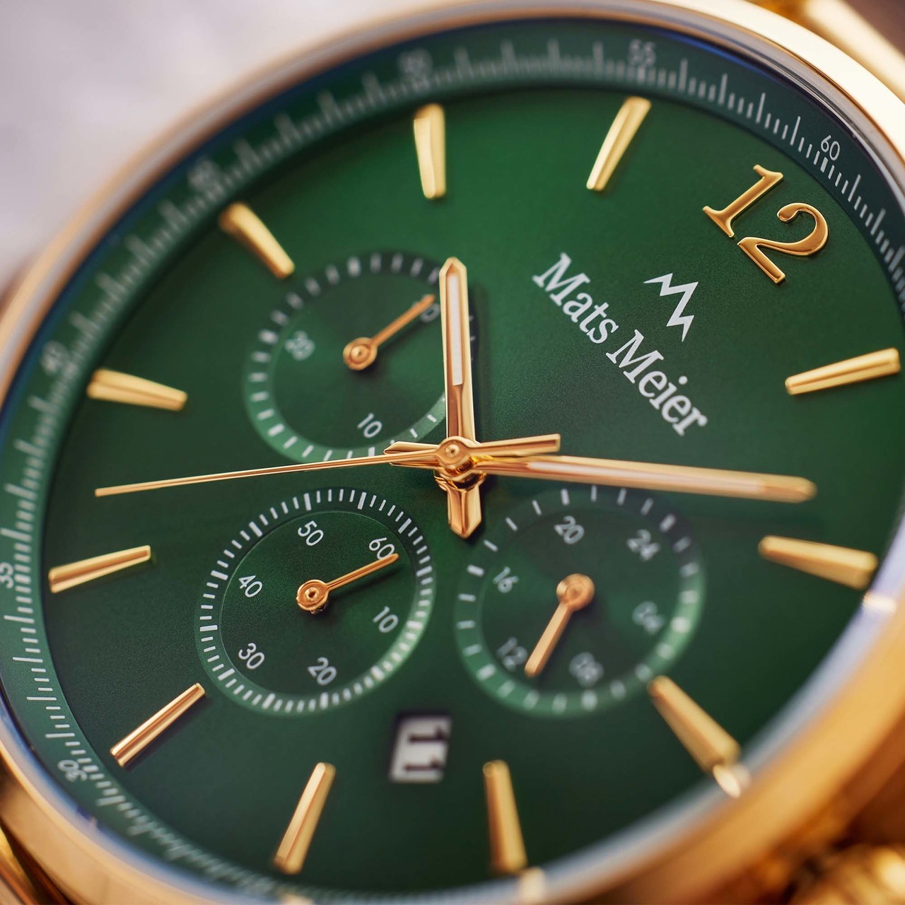 Grand Cornier chronograaf horloge groen goudkleurig mesh