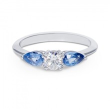 R&C R&C Ring Romance 14krt witgoud met briljant 0.36crt si river en blauw saffier R4039SAW