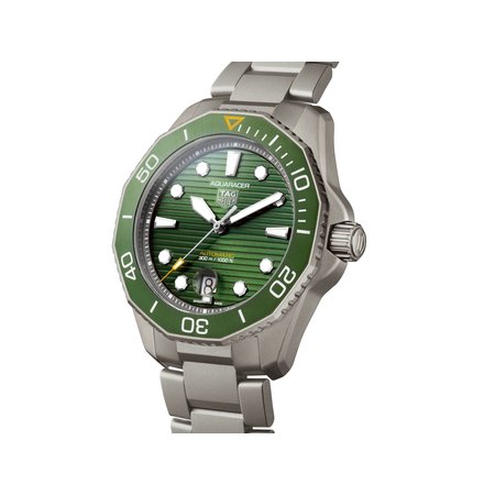 TAG HEUER Aquaracer Proffessional 300 
