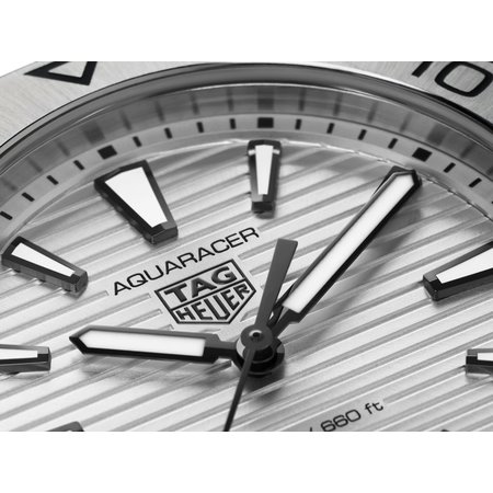 Tag Heuer TAG Heuer Aquaracer Professional 200 Quartz 40mm WBP1111.BA0627