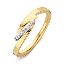 Mrs.Janssen MRS. JANSSEN 14 karaat geelgouden ring met railzetting 0.04 crt diamant 610404