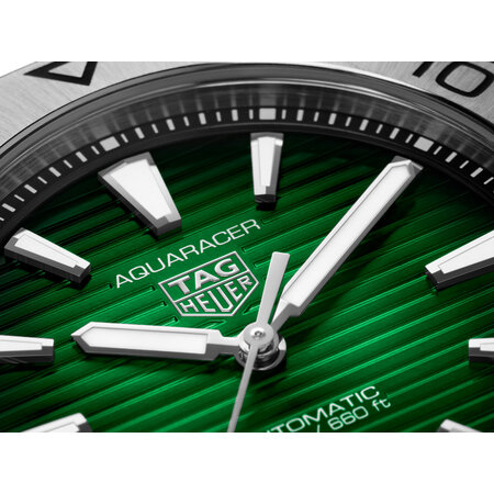 TAG Heuer TAG Heuer Aquaracer Professional 200 Automatic 40mm WBP2115.BA0627