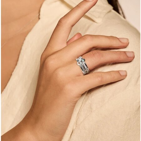 Blush Blush Ring 14k witgoud met blauwe Topaas 1204WBT