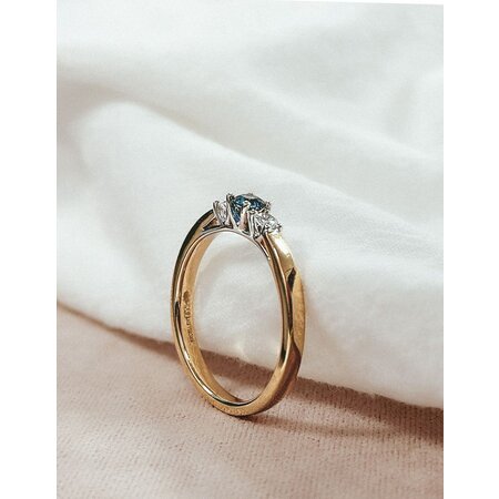 HuisCollectie HuisCollectie Ring 14k bicolor met Saffier en diamant 613560