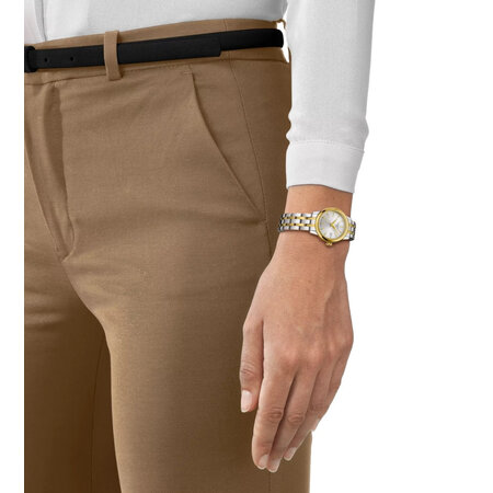 Tissot TISSOT Classic Dream Quartz 28mm T129.210.22.031.00