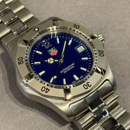 TAG Heuer PRE-OWNED TAG Heuer 2000 Quartz 38mm WK1113/0
