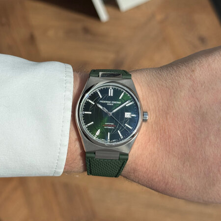 Frederique Constant PRE-OWNED FREDERIQUE CONSTANT Highlife Automatic 39mm  FC-303G3NH6B