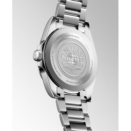 Longines  LONGINES Conquest Quartz 41mm L3.860.4.52.6