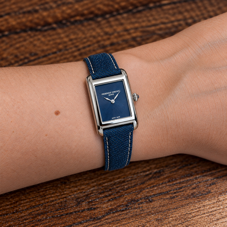 Frederique Constant FREDERIQUE CONSTANT Classics Carrée Ladies Quartz 30x21mm FC-200LB1C6