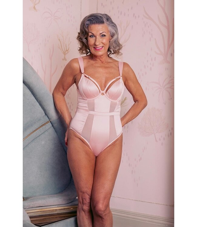 Body met voorgevormde beugel Molly