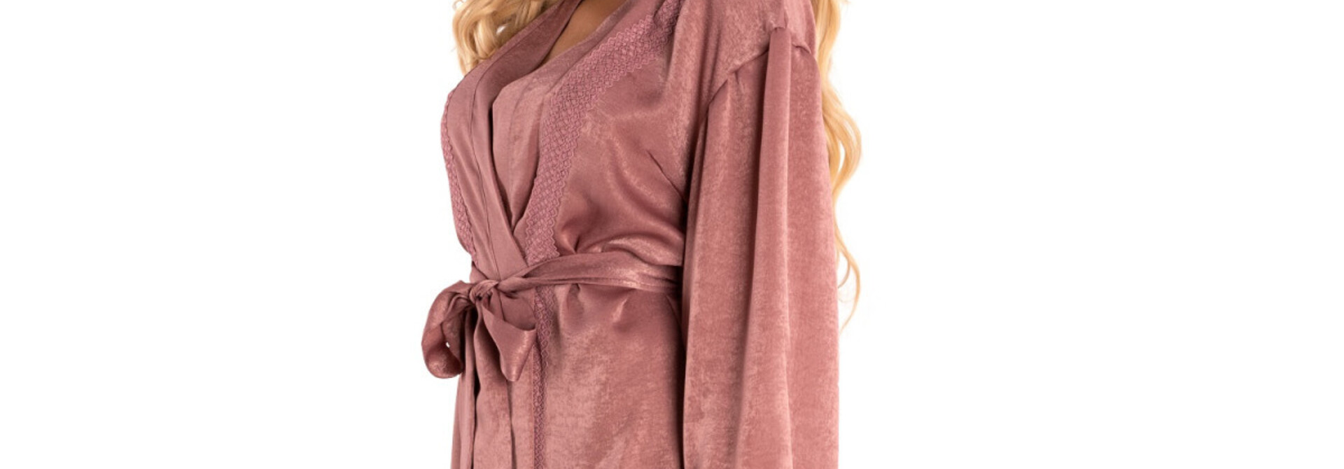 Sexy roze kamerjas Faomi