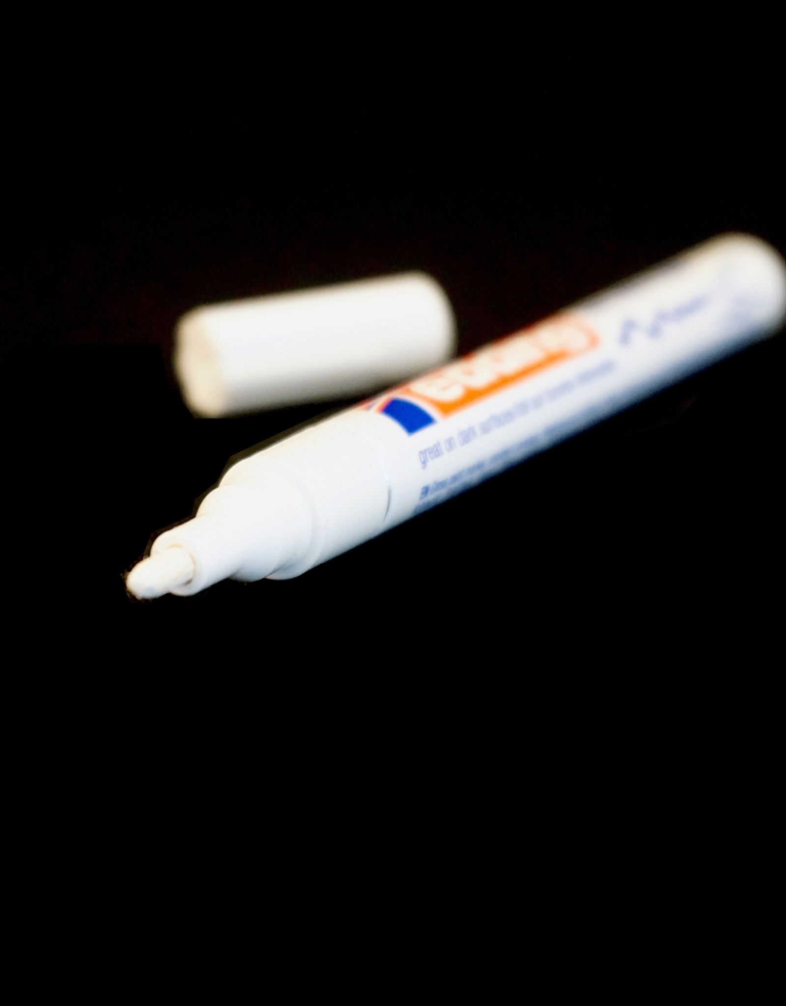 Glossy paint marker I white I edding751 I 1-2 mm