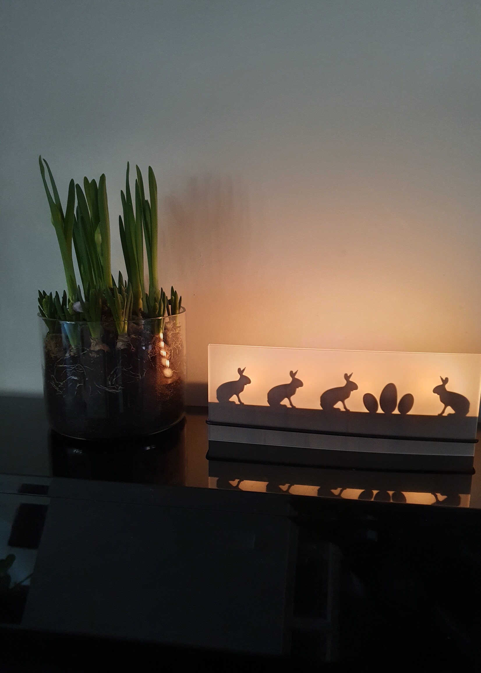 designimdorf Schaduwspel hazen en eieren waxinelichthouder
