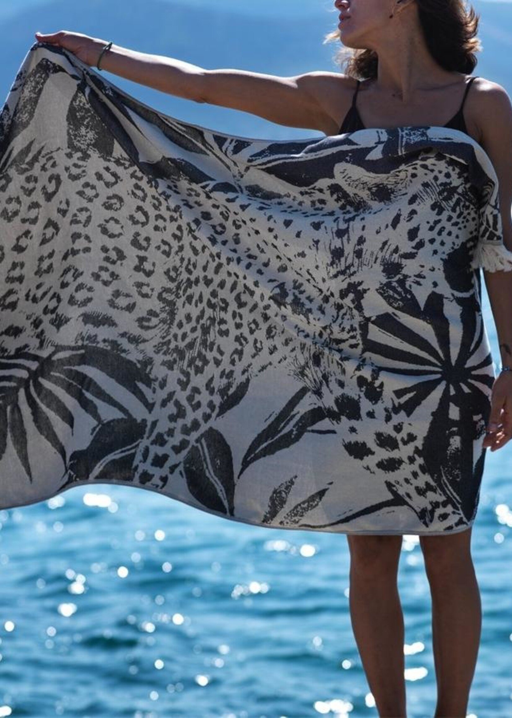 Sun of a Beach  vederlichte luipaard strandhanddoek - hamamdoek