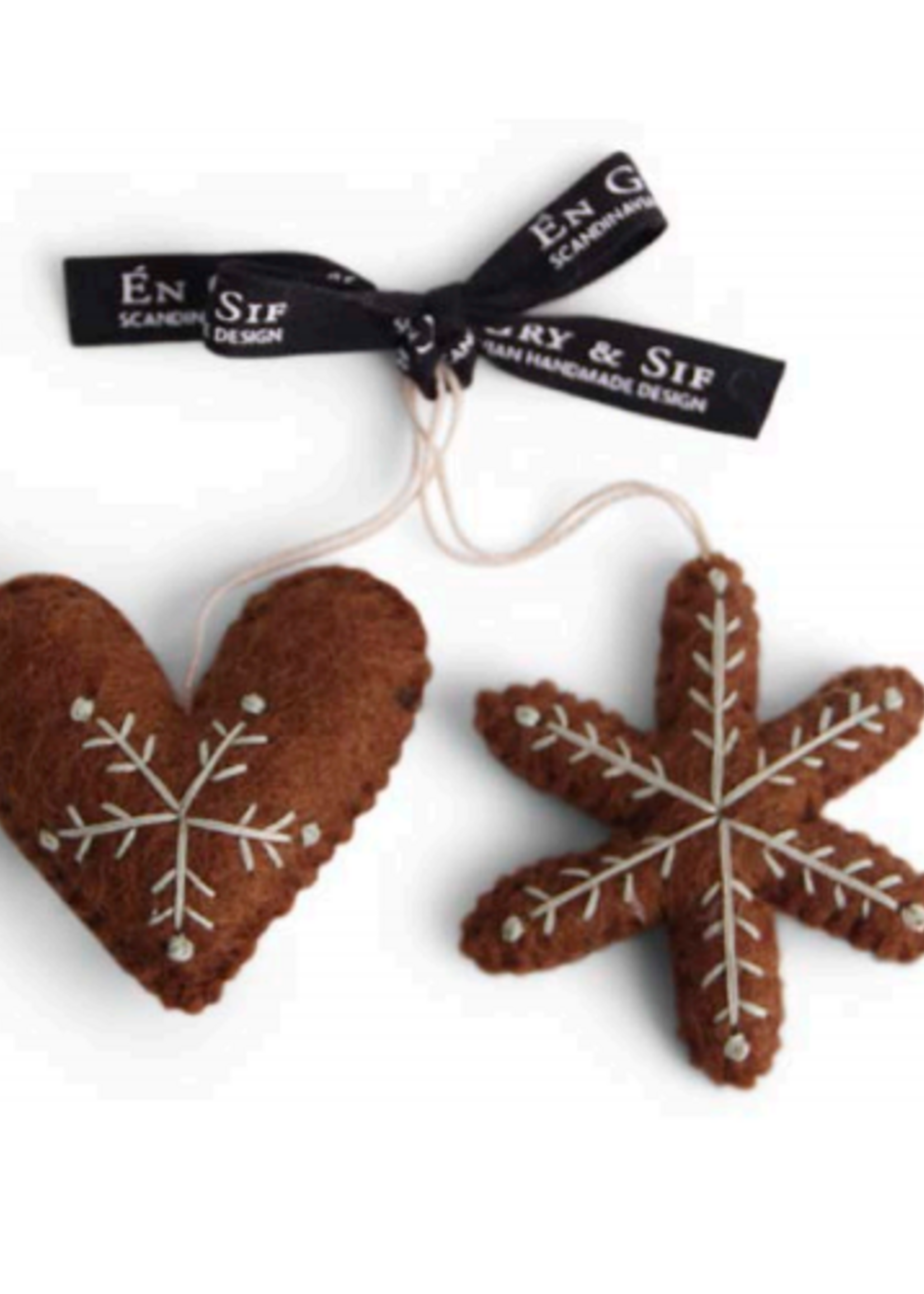 Én Gry & Sif handgemaakte vilten gingerbread ster & hartje - kerstboom decoratie hangertjes