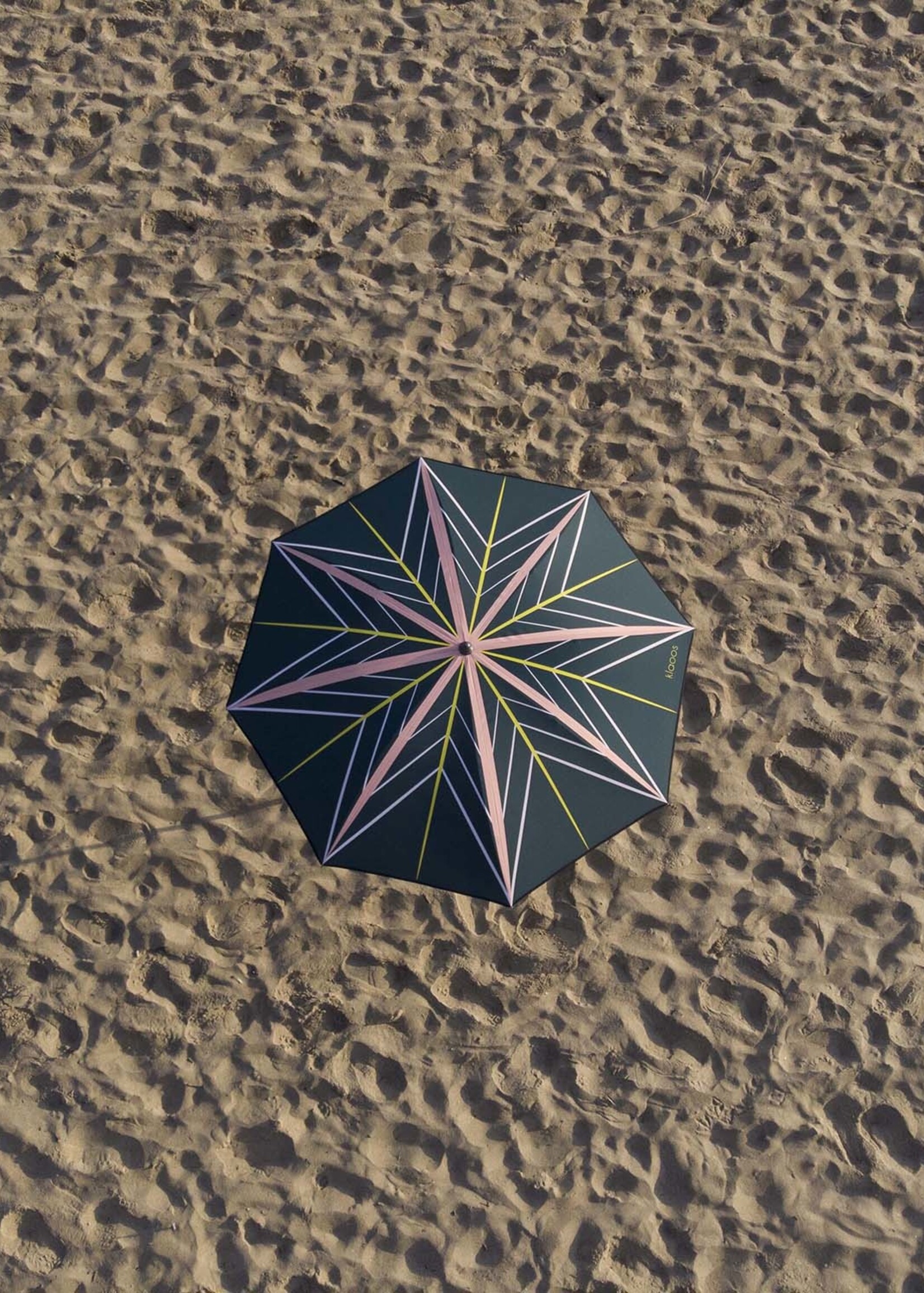 Klaoos Parasol voor het strand Stella Groen