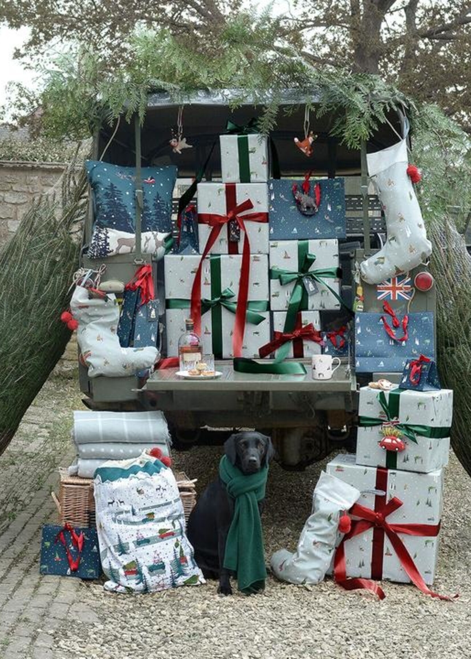 Sophie Allport Cadeauzak Thuis voor Kerst