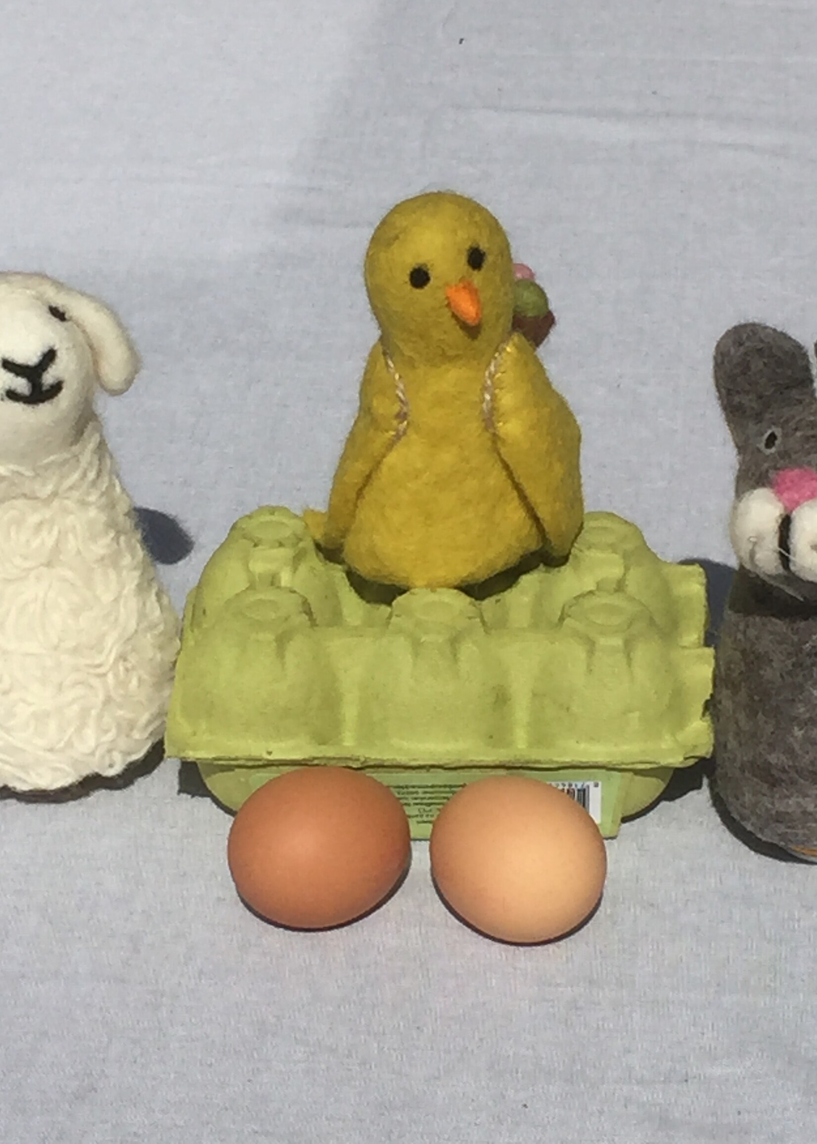 Felt so good handgemaakte naaldvilten eiwarmer paashaas