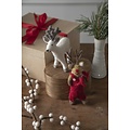 Én Gry & Sif bruin vilten rendier kersthanger met rode neus, broek en sjaal - hangend of staand - 15 cm