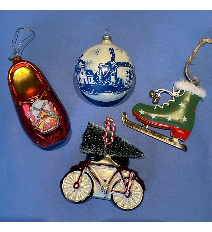 Sass & Belle fiets kerstbal met kerstboom - rode fiets kerstboomdecoratie 11,5 cm