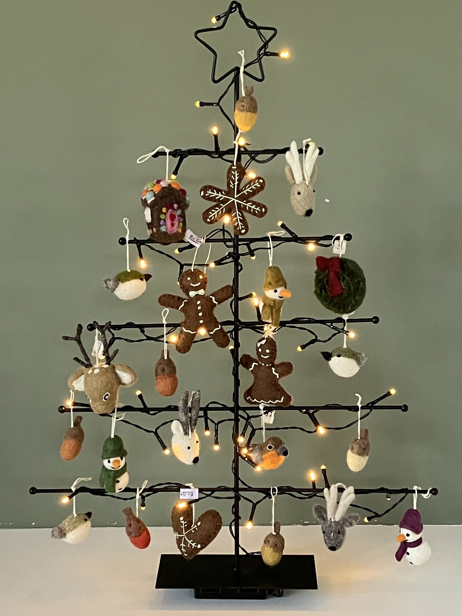 Stijlvol Zwart Kerstboompje van Metaal 60 cm hoog
