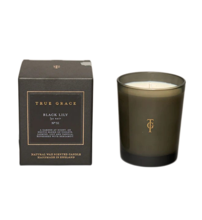 True Grace geurkaars 51 Zwarte Lelie