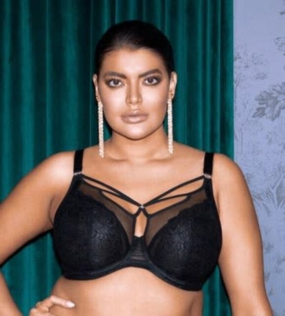 Brianna - Plunge BH Brianna - Plunge BH