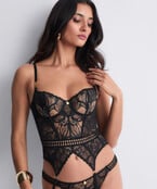 After Hours - Torselet met jarretels