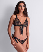 Boîte à Désir - Lace Insomnia - Lingerie setje - Zwart - One size