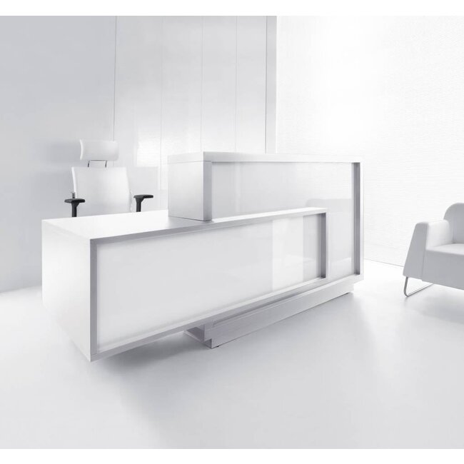 Kubik 210 cm – Empfangstheke mit Hochglanzfront und Beraterplatz, Weiß