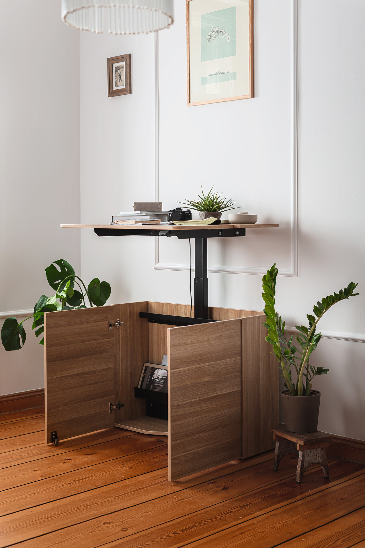 Klappbarer Home-Office-Schreibtisch fürs Heimbüro, platzsparend