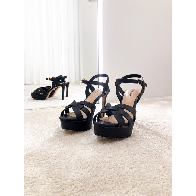 Lola Cruz 415P10BK-L-V24 02-BLACK