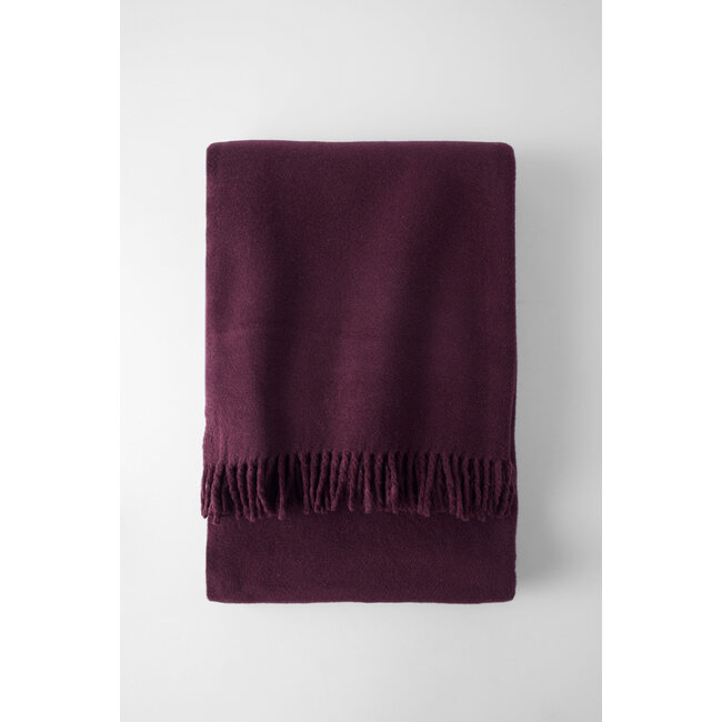 Menza by Véronique De Kock - Javier Plaid Burgh Prune 140x180cm