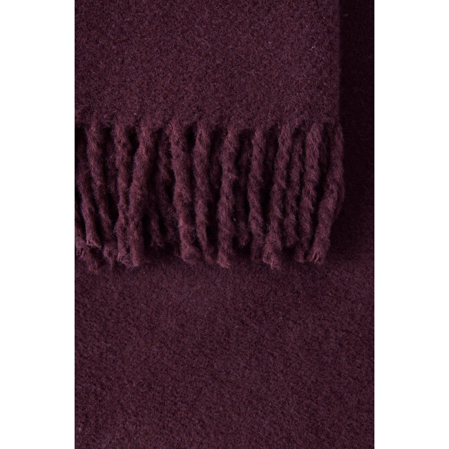 Menza by Véronique De Kock - Javier Plaid Burgh Prune 140x180cm