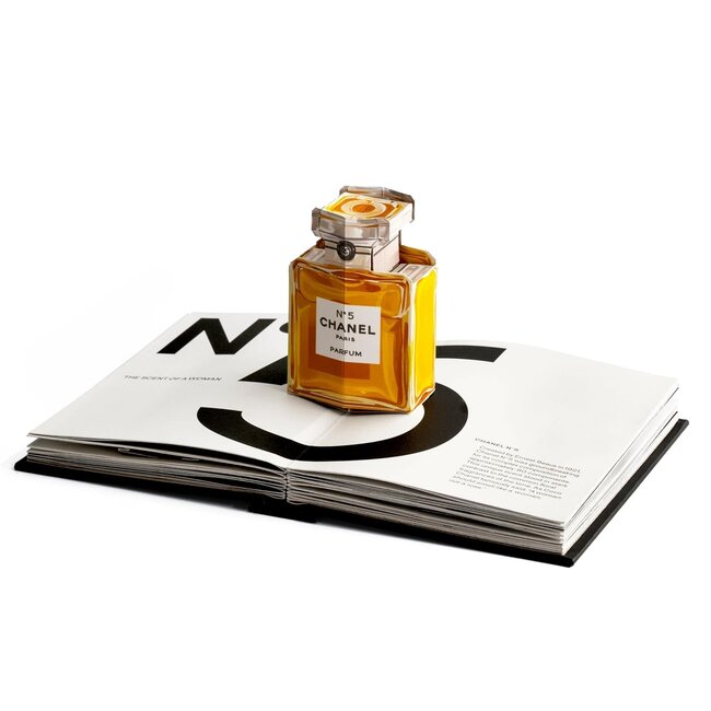 Chanel POP UP tafelboek