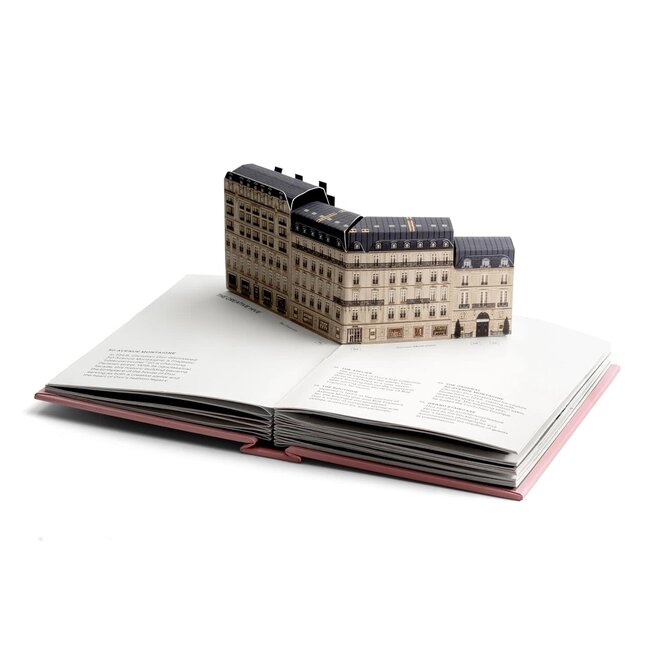 DIOR POP UP tafelboek