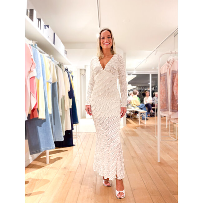 kleed beige lange mouw