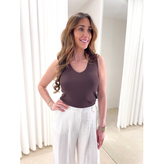 Selected by Kelly Topje v-hals mouwloos bruin TU