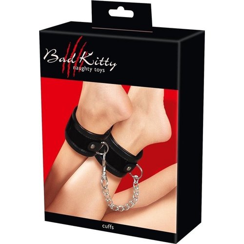 Bad Kitty Bondage Enkelboeien Beginners met Karabijn Schakels