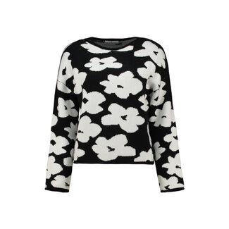 TRUI ELIN BLACK FLOWER