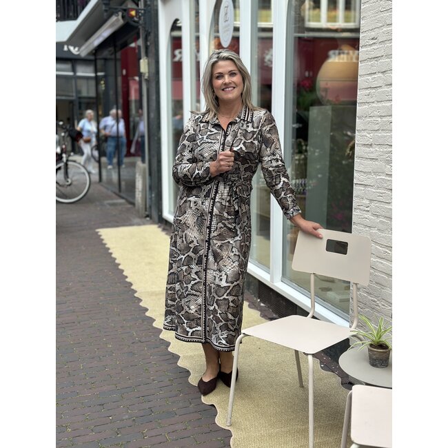 K-DESIGN JURK MAXI SLANGENPRINT D601 P176