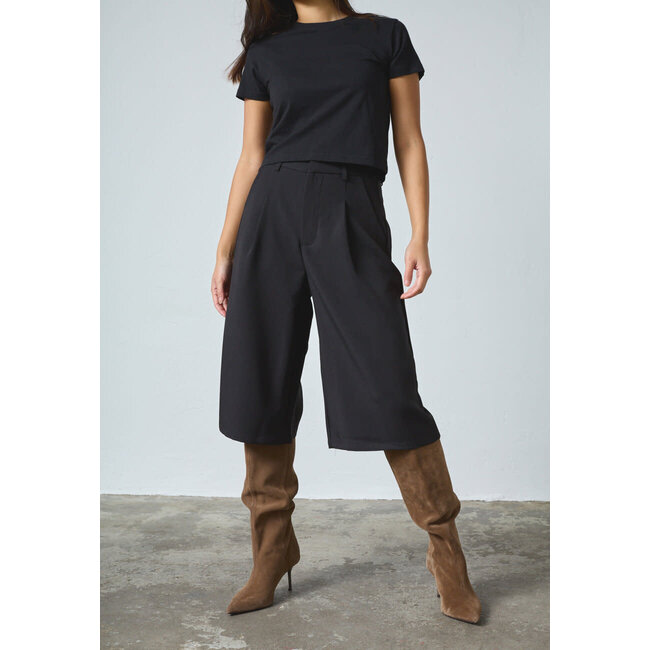 BERMUDA/ SHORT GREAT BLACK