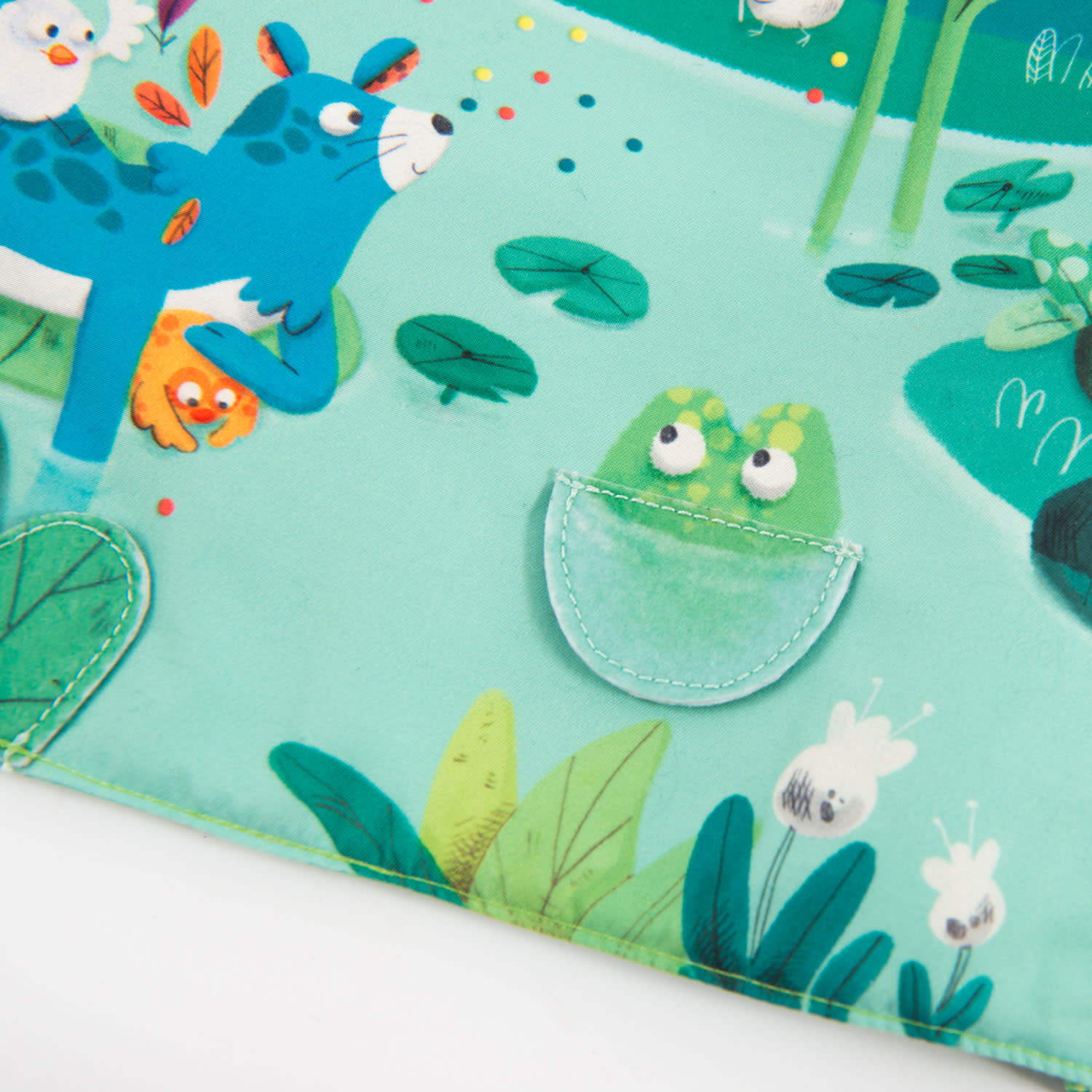 Moulin Roty Grand Livre D Activites En Tissu Dans La Jungle Mom Pop