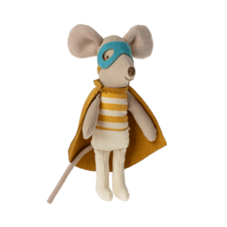 MAILEG PETIT FRÈRE SOURIS 10CM - SUPER-HÉROS DANS SA BOITE D'ALLUMETTES