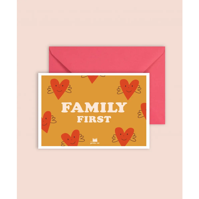 MA PETITE VIE CARTE POSTALE & ENVELOPPE - FAMILY FIRST